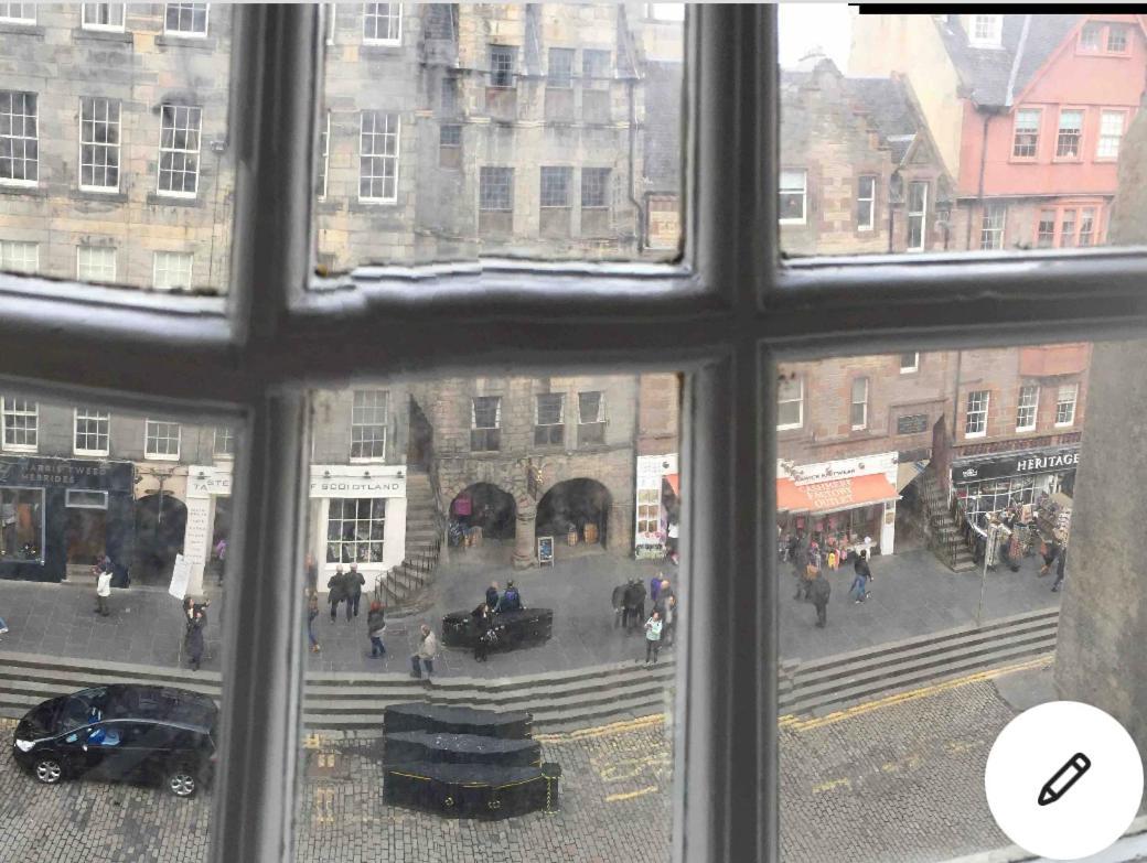 Old Town View Apartment Edinburgh Buitenkant foto