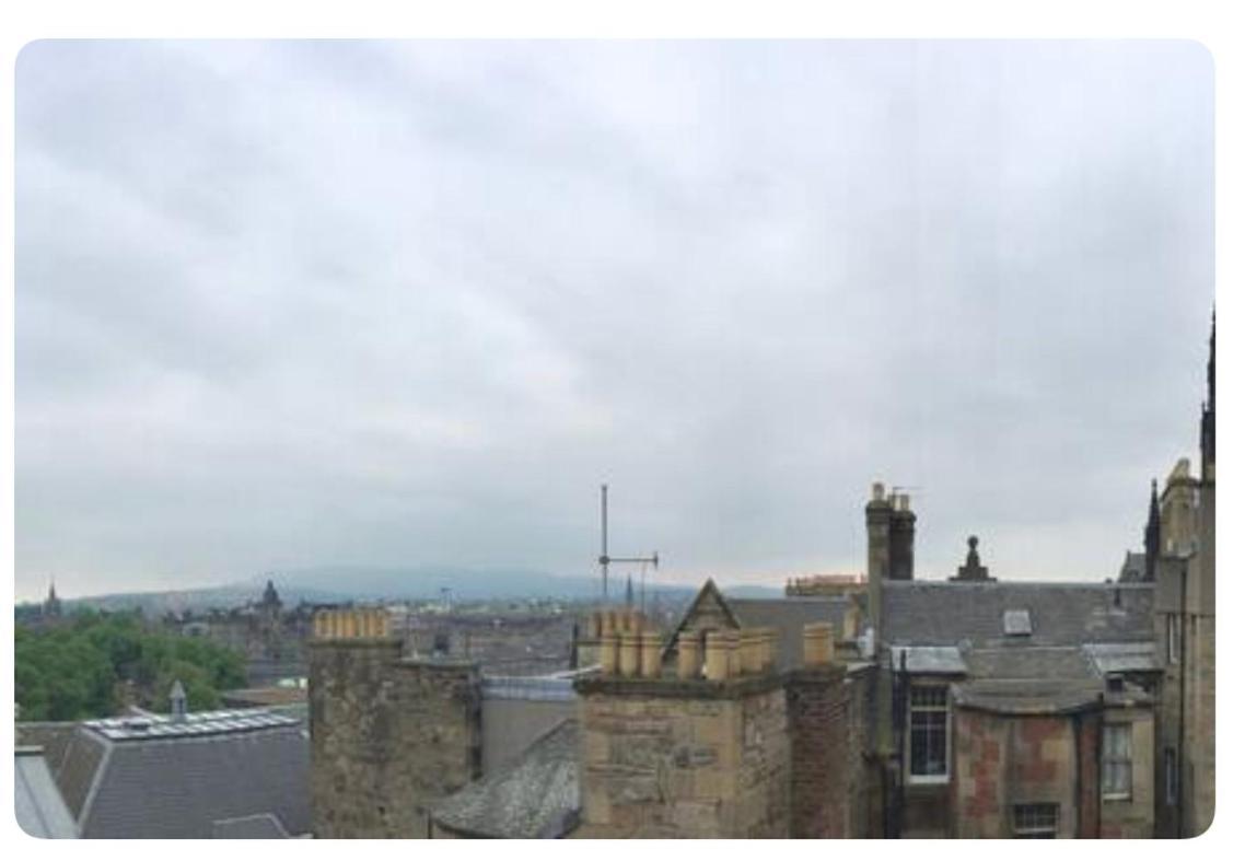 Old Town View Apartment Edinburgh Buitenkant foto
