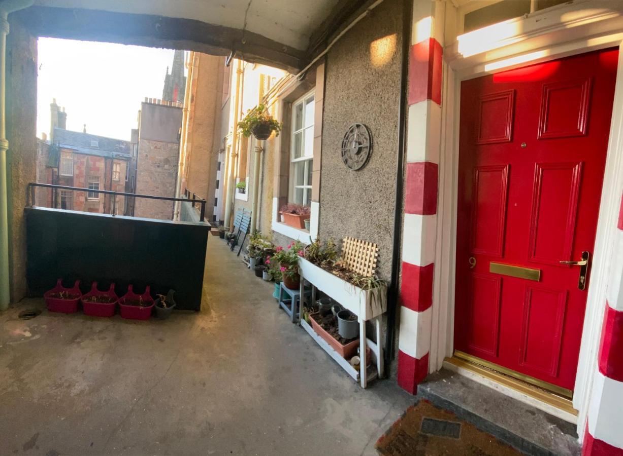 Old Town View Apartment Edinburgh Buitenkant foto